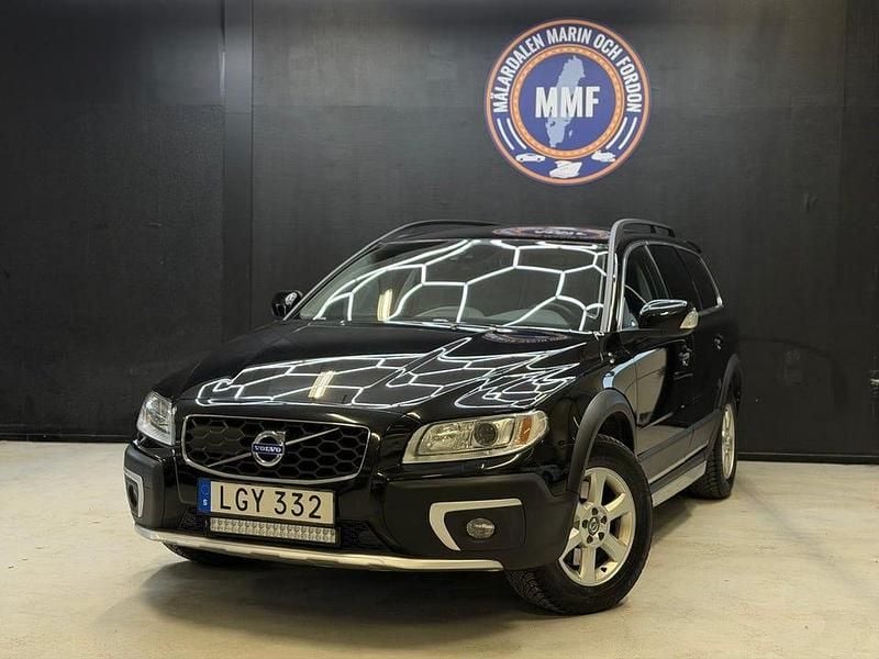 Begagnad Volvo XC70 Momentum 181 HK (133 kW) 2016 Svart Kombi