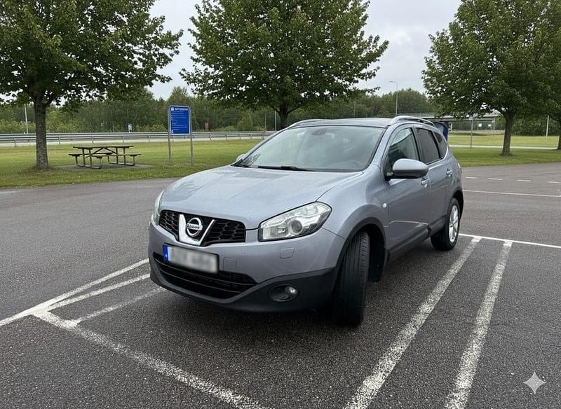 Begagnad Nissan Qashqai +2 150 HK (110 kW) 2012 SUV