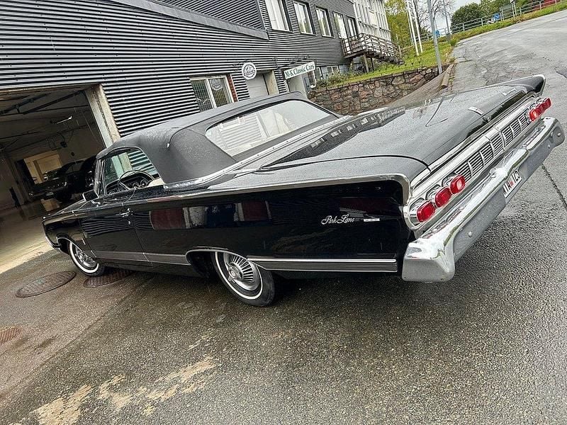 Svart Begagnad 1964 Mercury Park Lane Cab | 210 000 kr - Bild 1/4