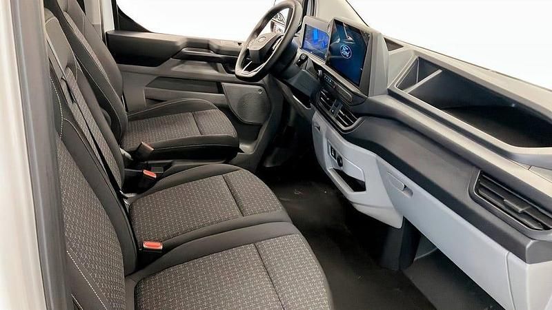 Ny Ford Transit Custom Trend 170 HK (125 kW) 2025 Vit Sedan