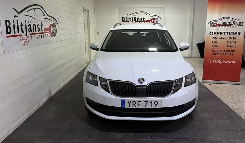 Begagnad Skoda Octavia Ambition 116 HK (85 kW) 2017 Vit Kombi