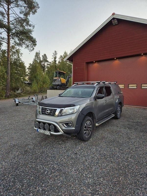 Grå Begagnad 2016 Nissan Navara Pickup | 235 000 kr - Bild 1/1