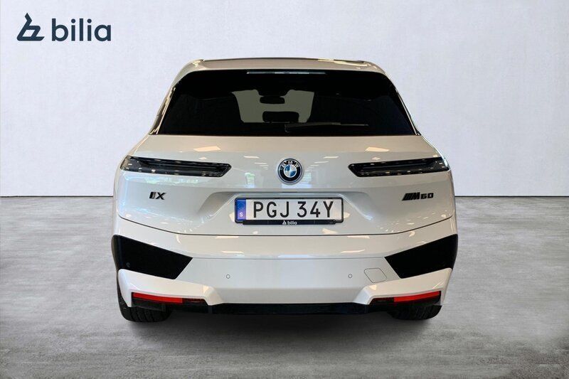 Begagnad BMW iX Exclusive 455 kW (619 HK) 2023 Vit SUV