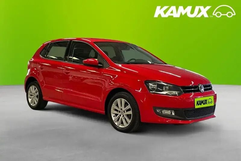Röd Begagnad 2014 VW Polo Comfortline Halvkombi | 114 800 kr (Bra pris) - Bild 1/4