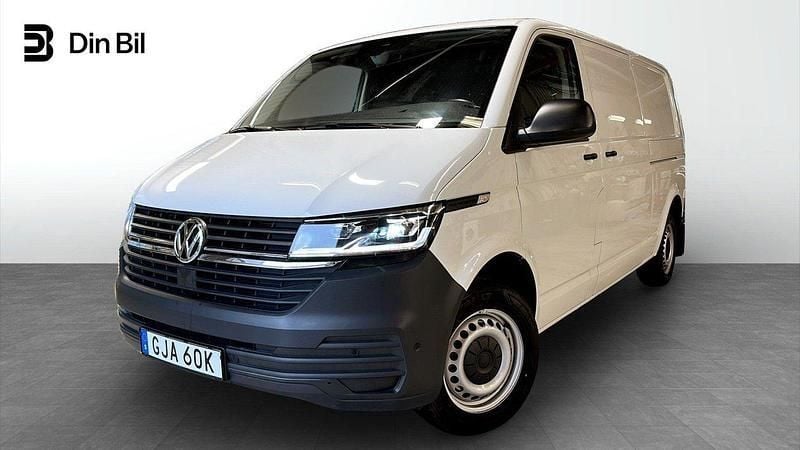 Vit (candyvit) Begagnad 2024 VW T6.1 Van | 554 900 kr (Marknadspris) - Bild 1/4