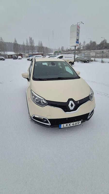 Begagnad 2014 Renault Captur SUV | 69 000 kr (Marknadspris) - Bild 1/4