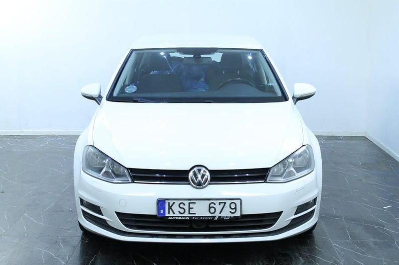 Begagnad VW Golf VII 105 HK (77 kW) 2013 Vit Halvkombi