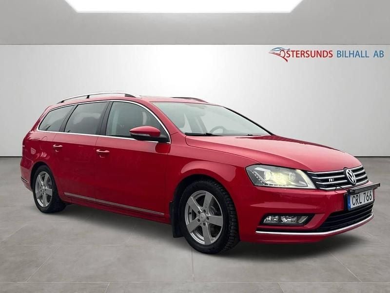 Röd Begagnad 2014 VW Passat GT Kombi | 124 900 kr (Marknadspris) - Bild 1/4