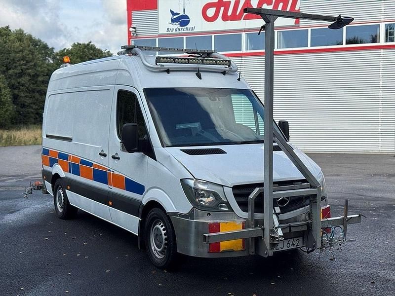 Vit Begagnad 2016 Mercedes Sprinter Van | 449 875 kr - Bild 1/4