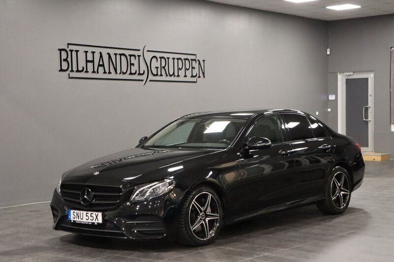 Svart Begagnad 2019 Mercedes E200 AMG line Sedan | 279 900 kr (Bra pris) - Bild 1/4