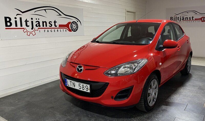 Röd Begagnad 2011 Mazda 2 Halvkombi | 44 900 kr (Marknadspris) - Bild 1/4