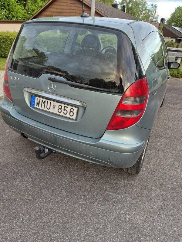 Blå Begagnad 2005 Mercedes A150 Classic Halvkombi | 18 500 kr (Marknadspris) - Bild 1/3