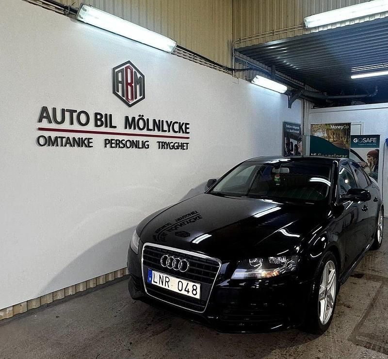 Svart Begagnad 2010 Audi A4 Sedan | 54 900 kr (Bra pris) - Bild 1/4