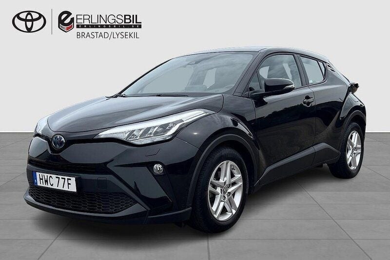 Svart Begagnad 2022 Toyota C-HR Active SUV | 269 000 kr (Marknadspris) - Bild 1/4