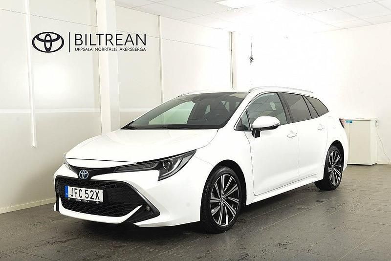 Vit Begagnad 2022 Toyota Corolla Style Kombi | 259 900 kr (Bra pris) - Bild 1/4