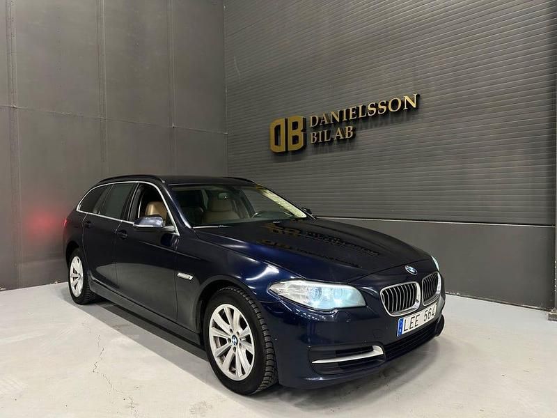 Begagnad BMW 520 184 HK (135 kW) 2014 Blå Kombi