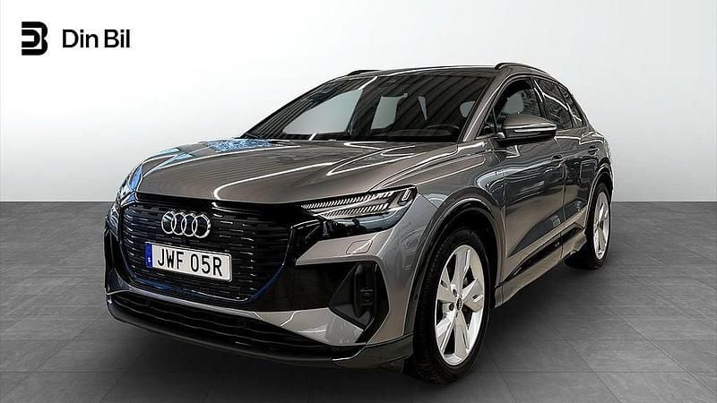 Tyfongrå metallic Begagnad 2022 Audi Q4 e-tron S-Line SUV | 409 000 kr (Marknadspris) - Bild 1/4