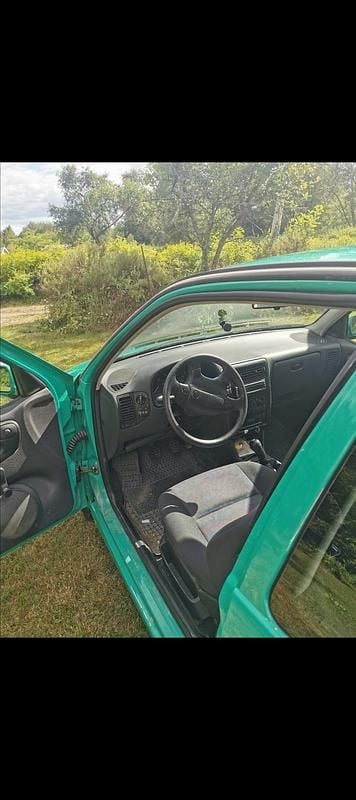 Begagnad VW Polo 75 HK (55 kW) 1998 Halvkombi