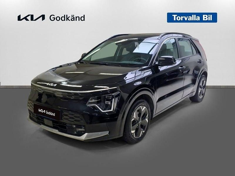 Svart Begagnad 2022 Kia e-Niro SUV | 269 700 kr (Marknadspris) - Bild 1/3