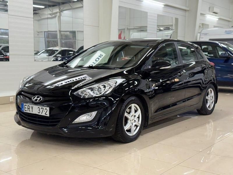 Svart Begagnad 2014 Hyundai i30 Sport Halvkombi | 89 900 kr (Marknadspris) - Bild 1/4
