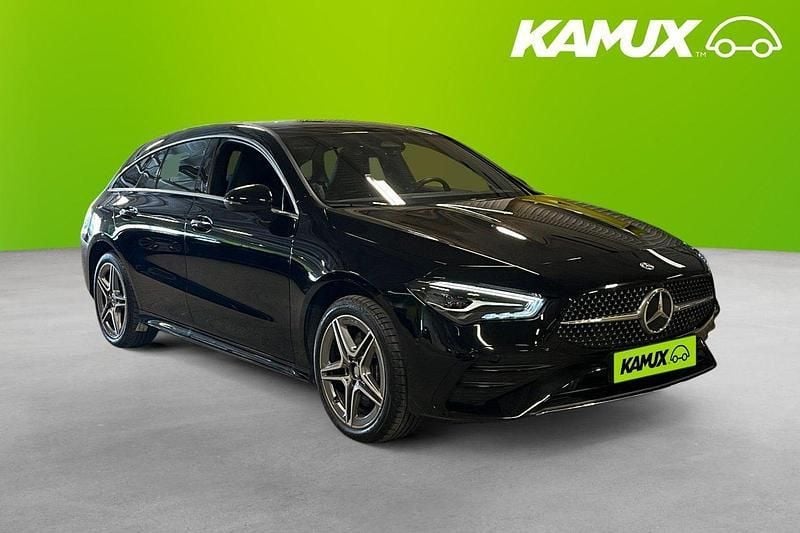 Svart Begagnad 2024 Mercedes CLA250e Shooting Brake AMG Kombi | 374 900 kr (Marknadspris) - Bild 1/3