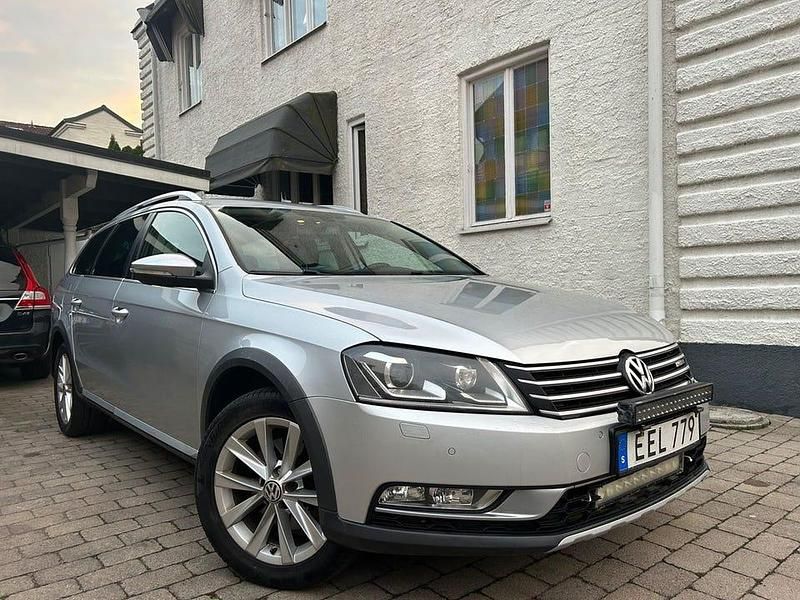 Begagnad VW Passat 177 HK (130 kW) 2015 Silver Kombi