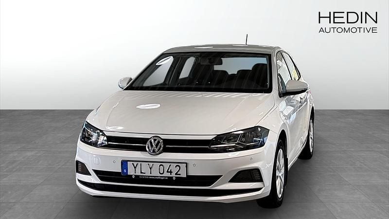 Vit (white) Begagnad 2018 VW Polo Halvkombi | 139 000 kr (Lite dyr) - Bild 1/4
