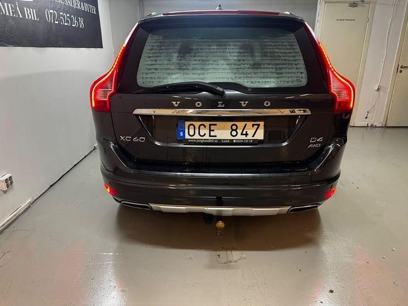 Begagnad Volvo XC60 Summum 163 HK (119 kW) 2014 Grå SUV