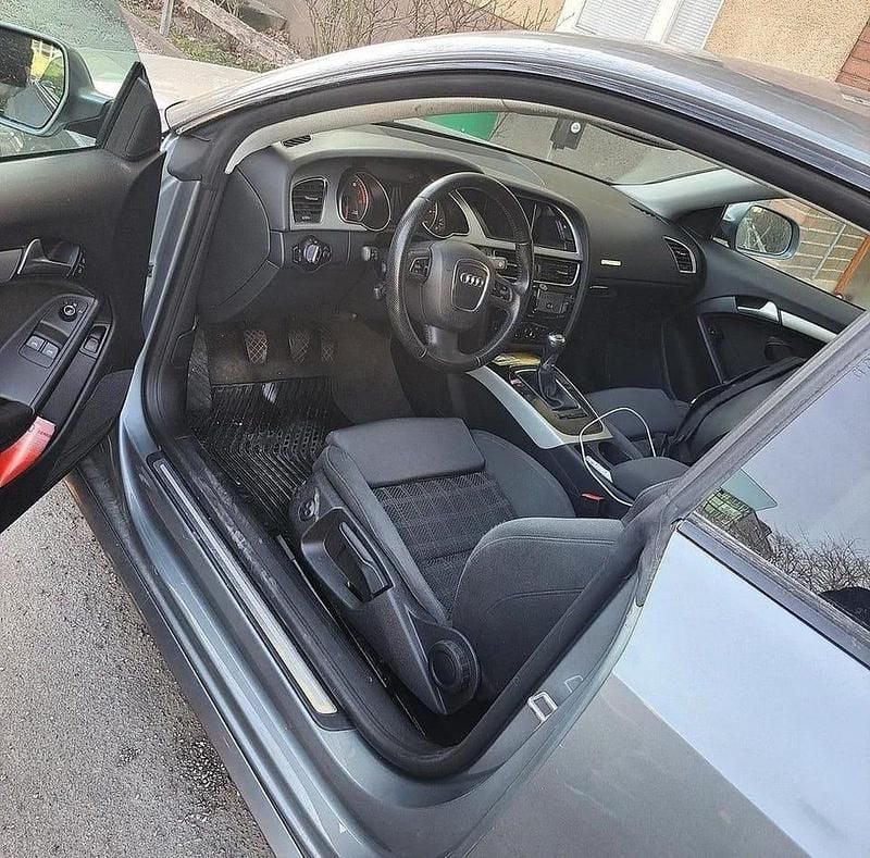 Begagnad Audi A5 Comfort 180 HK (132 kW) 2011 Sportkupé