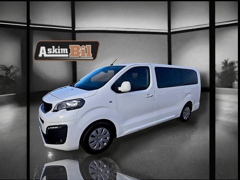 Begagnad Peugeot Traveller 177 HK (130 kW) 2019 Vit Minibuss