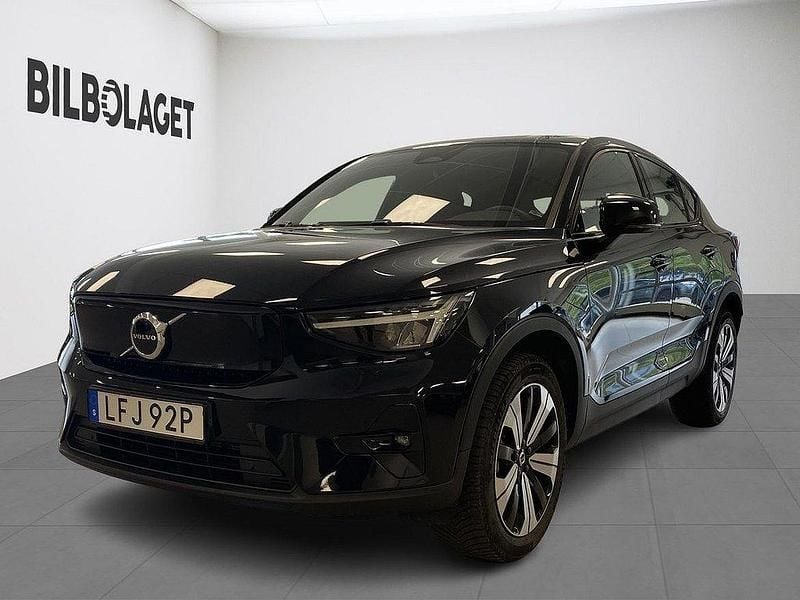 Svart Begagnad 2022 Volvo EC40 Plus SUV | 349 800 kr (Bra pris) - Bild 1/4