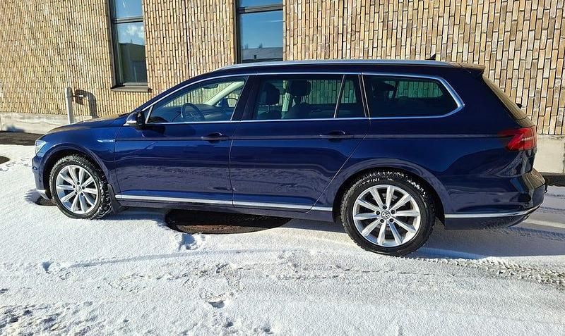 Begagnad VW Passat GTE 218 HK (160 kW) 2018 Kombi