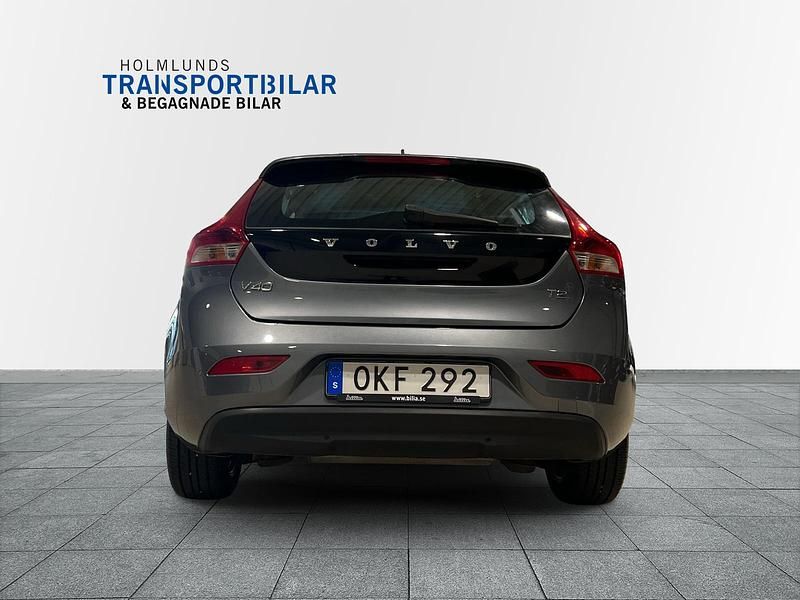 Begagnad Volvo V40 Kinetic 124 HK (91 kW) 2016 Grå Halvkombi