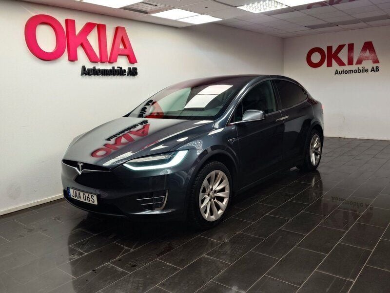 Mörkgrå (grå) Begagnad 2016 Tesla Model X SUV | 429 900 kr - Bild 1/4