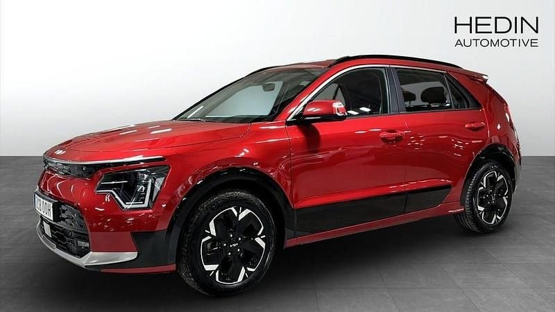 Röd Begagnad 2022 Kia e-Niro SUV | 299 900 kr (Marknadspris) - Bild 1/4