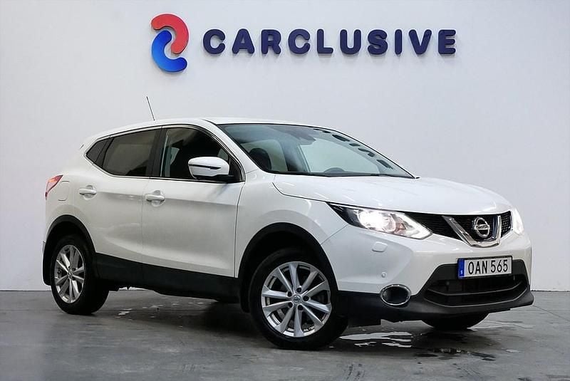 Vit Begagnad 2016 Nissan Qashqai 360º SUV | 109 900 kr (Bra pris) - Bild 1/4