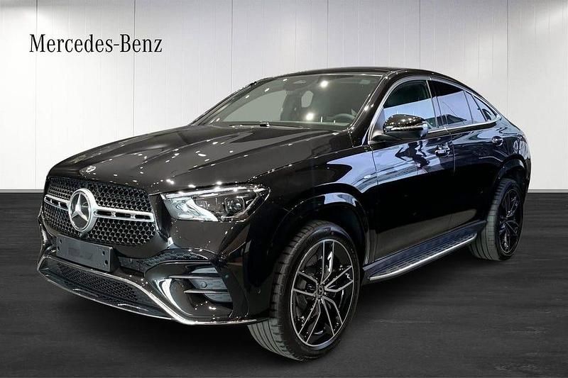 Obsidiansvart metallic Ny 2025 Mercedes GLE350 Sportkupé | 1 080 650 kr (Bra pris) - Bild 1/4