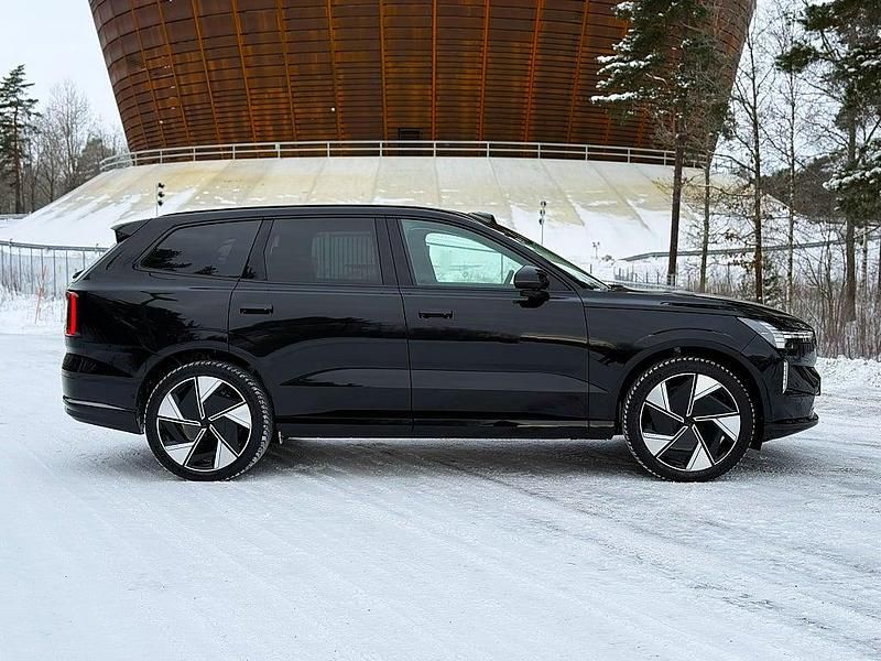 Begagnad Volvo EX90 Ultra 300 kW (408 HK) 2025 SUV