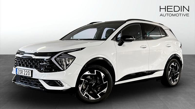 Vit (white) Begagnad 2022 Kia Sportage 2 SUV | 389 900 kr (Marknadspris) - Bild 1/4