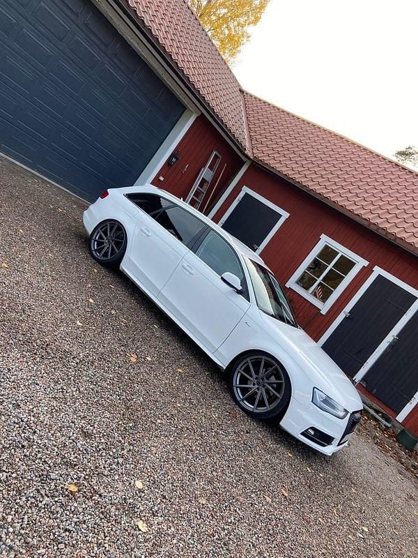 Begagnad Audi A4 190 HK (139 kW) 2015 Kombi