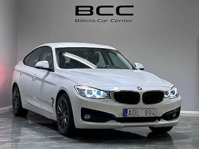 Vit Begagnad 2013 BMW 320 Gran Turismo Sport Line Halvkombi | 119 900 kr (Bra pris) - Bild 1/4