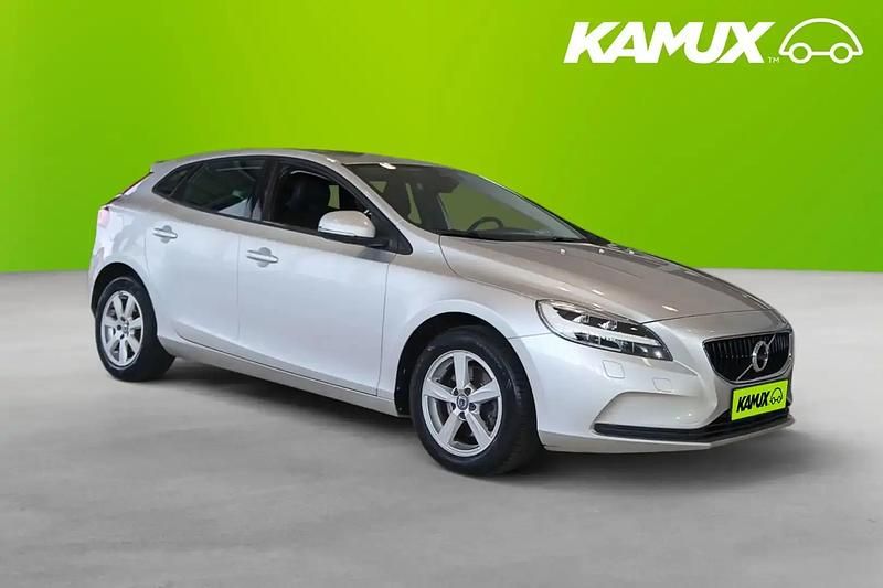 Silver Begagnad 2016 Volvo V40 Momentum Kombi | 149 900 kr (Marknadspris) - Bild 1/4