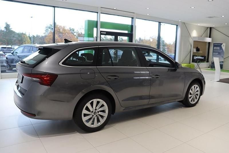 Ny Skoda Octavia Selection 85 HK (62 kW) 2026 Grå Kombi