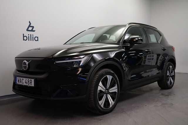 Begagnad Volvo XC40 Core 185 kW (252 HK) 2022 Svart SUV