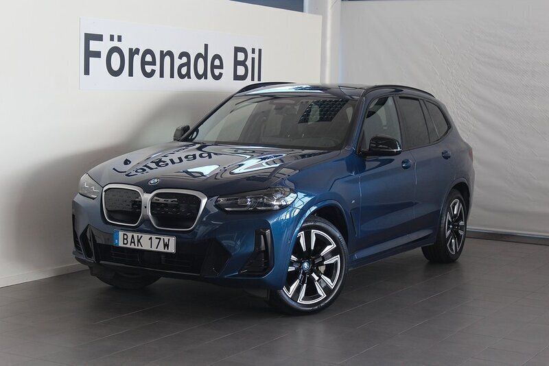 Blå Begagnad 2022 BMW iX3 M Sport SUV | 499 000 kr (Dyr) - Bild 1/4
