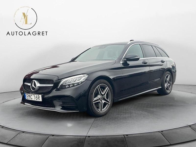 Svart Begagnad 2019 Mercedes C200 AMG line Kombi | 199 700 kr (Marknadspris) - Bild 1/4