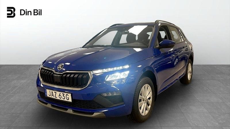 Blå Begagnad 2024 Skoda Kamiq Selection SUV | 244 900 kr (Marknadspris) - Bild 1/4