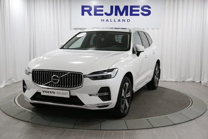 Vit Begagnad 2023 Volvo XC60 Plus SUV | 539 500 kr (Lite dyr) - Bild 1/4
