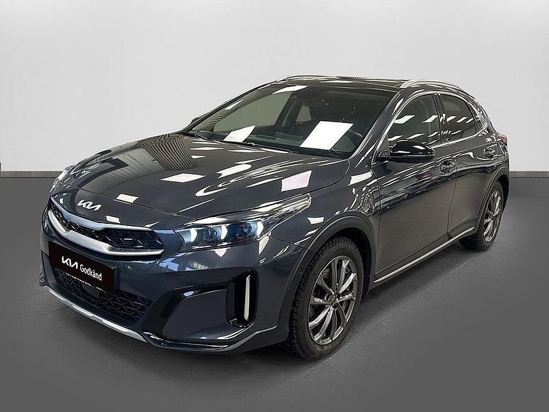 Begagnad Kia XCeed Advance 141 HK (103 kW) 2022 Grå SUV