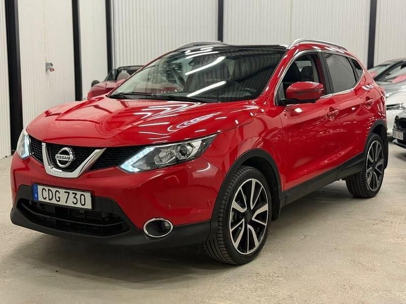 Röd Begagnad 2017 Nissan Qashqai SUV | 99 400 kr (Superpris) - Bild 1/4
